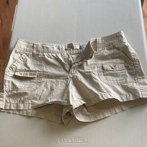 Smart Set Cream Cargo Shorts with Flap Pockets